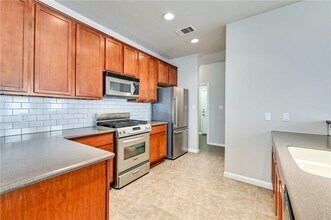 660 Rusk Rd in Round Rock, TX - Building Photo - Building Photo