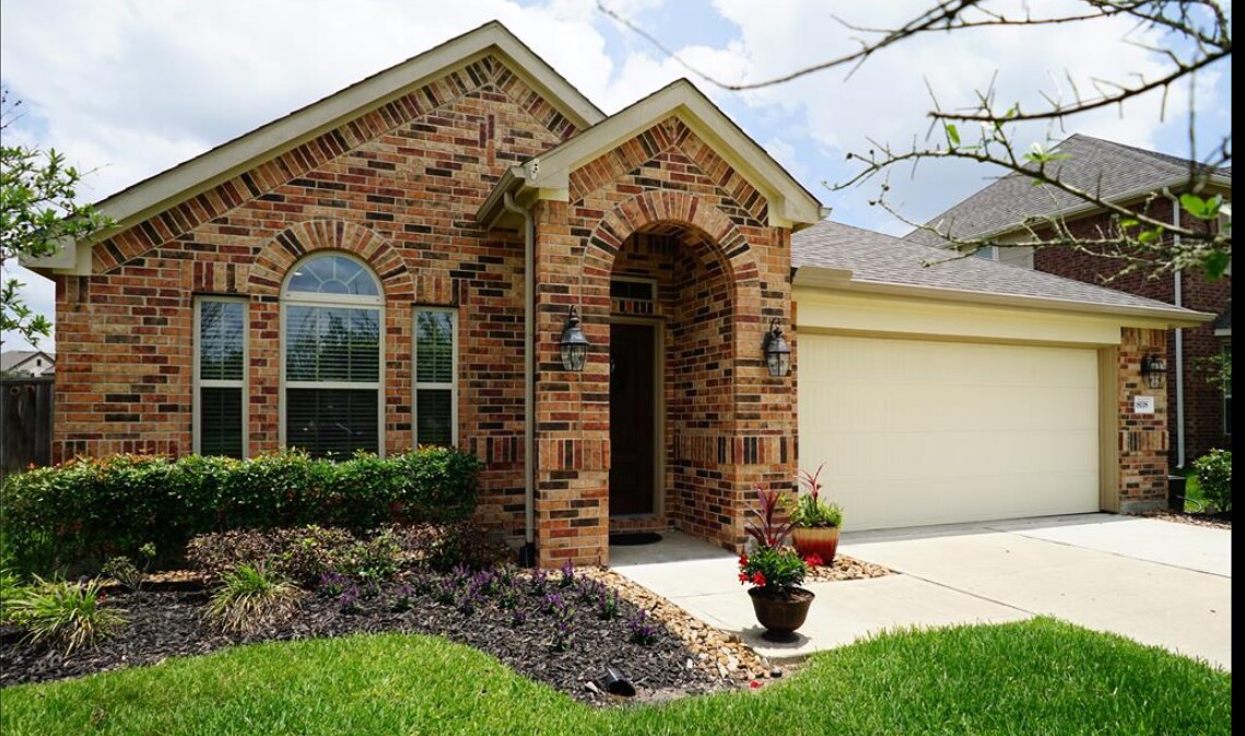 18118 Tucson Bend Dr in Cypress, TX - Building Photo