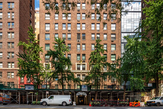 435 E 57th St in New York, NY - Building Photo - Building Photo