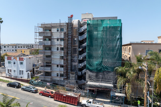 Fedora Flats in Los Angeles, CA - Building Photo - Primary Photo