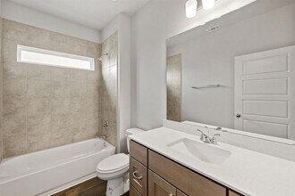 2460 Winding Creek Rd in Kyle, TX - Building Photo - Building Photo