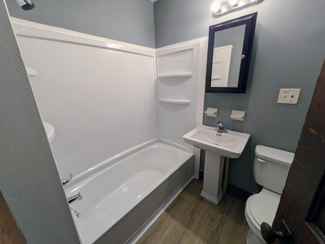 214-214 S Front St in Sunbury, PA - Foto de edificio - Building Photo