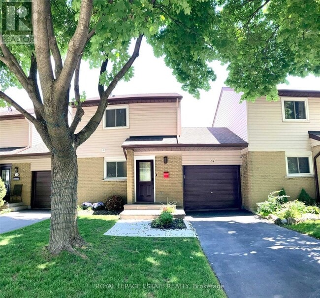 property at 35 Queenslea Dr