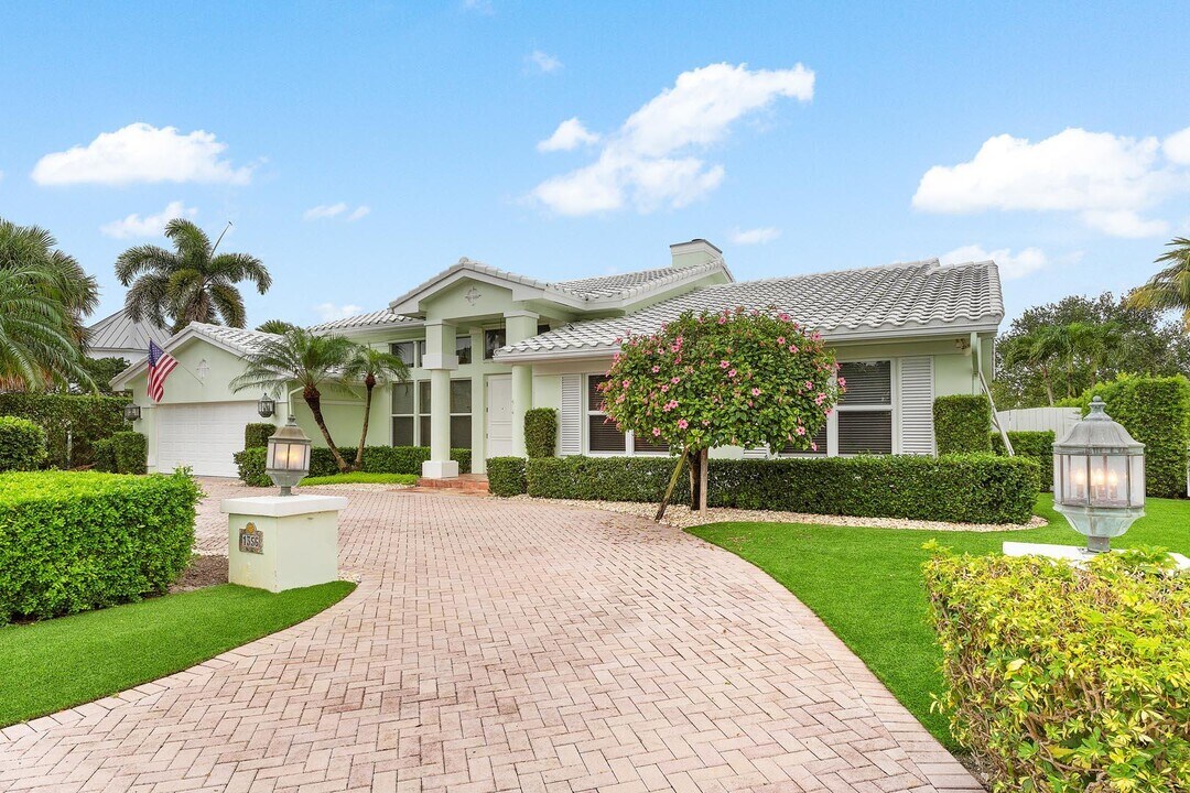 1356 Thatch Palm Dr in Boca Raton, FL - Building Photo