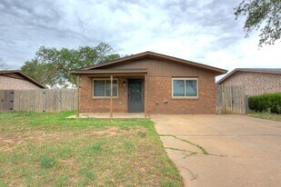 6403 28th St in Lubbock, TX - Building Photo