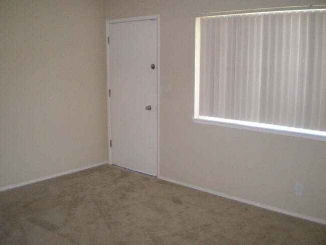 1347-1349 White Dr in Santa Clara, CA - Building Photo - Building Photo