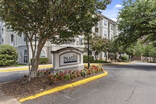 4560 Strutfield Ln in Alexandria, VA - Building Photo