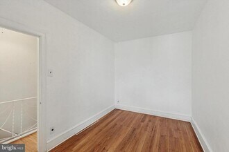 2954 Miller St in Philadelphia, PA - Foto de edificio - Building Photo