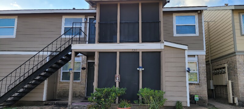730 Memorial Mews St in Houston, TX - Building Photo
