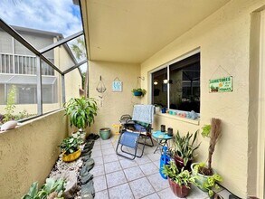 2420 Winding Creek Blvd in Clearwater, FL - Building Photo - Building Photo