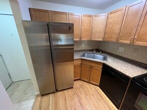121 Cluff Crossing Rd, Unit 21 in Salem, NH - Building Photo - Building Photo