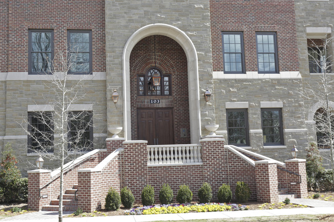 Alta Vista Place in Greenville, SC - Foto de edificio - Building Photo