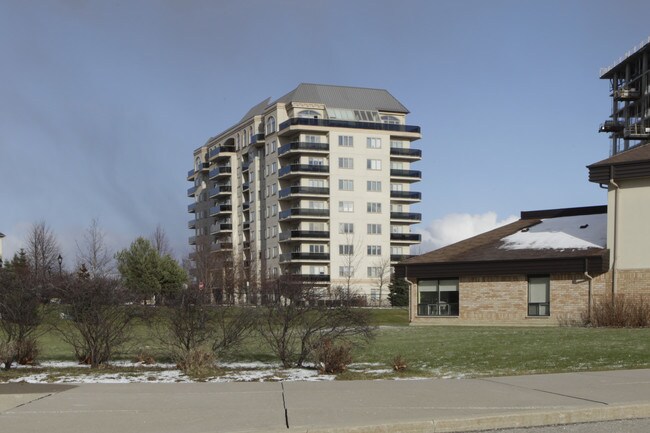 7 Dayspring Cir in Brampton, ON - Building Photo - Building Photo