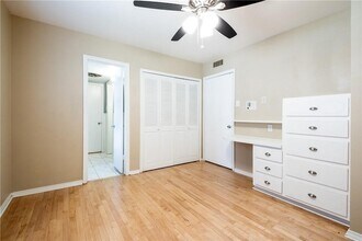 1840 Baxley Dr in Carrollton, TX - Building Photo - Building Photo