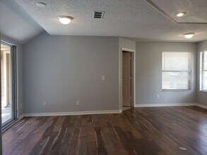 7246 Della Dr in Orlando, FL - Building Photo - Building Photo