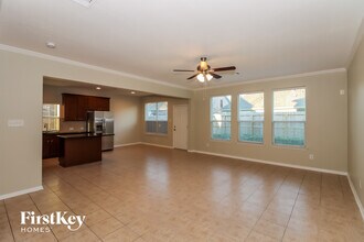 1315 Lucas St in Pearland, TX - Building Photo - Building Photo