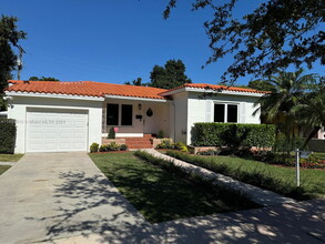 431 Candia Ave in Coral Gables, FL - Building Photo - Building Photo