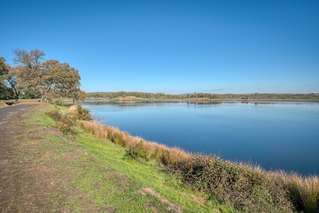6533 Chesbro Cir in Rancho Murieta, CA - Building Photo - Building Photo