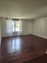 906 Senate Ave in Jeffersonville, IN - Building Photo - Building Photo