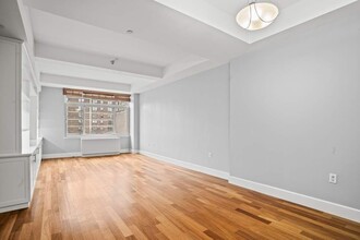 106 W 116th St, Unit 6D in New York, NY - Building Photo - Building Photo