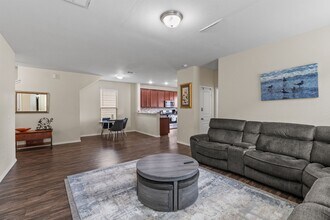 14714 Sierra Garden Dr in Houston, TX - Building Photo - Building Photo