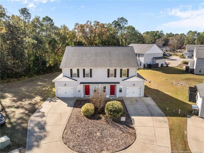 124 Sherman Ct in Raeford, NC - Building Photo - Building Photo