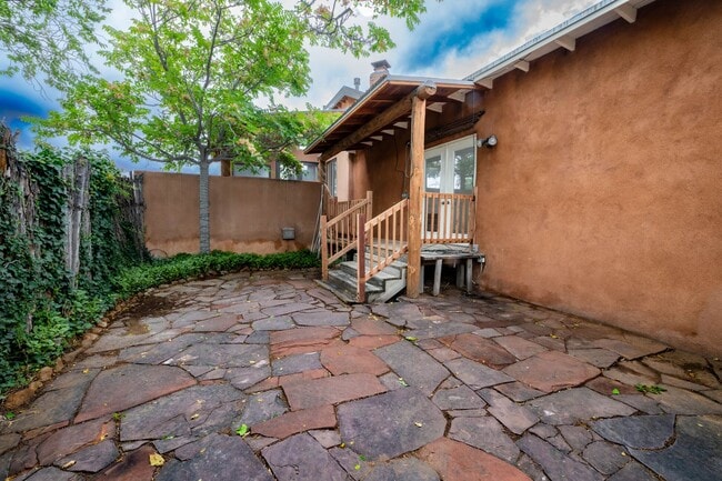 1115 Agua Fria St in Santa Fe, NM - Building Photo - Building Photo