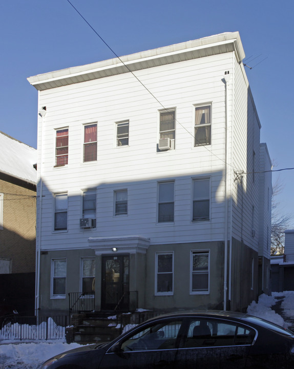 193 Stevens Ave in Mount Vernon, NY - Building Photo