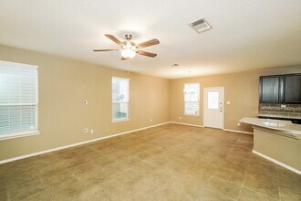 13330 Loma Sierra in San Antonio, TX - Building Photo - Building Photo