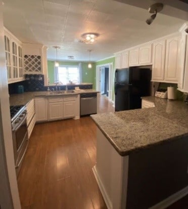 property at 160 E Darby St