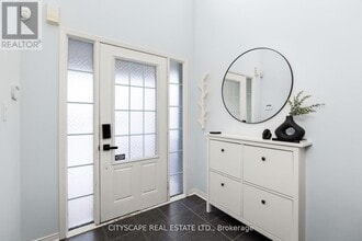 234 Orr Dr in Bradford West Gwillimbury, ON - Building Photo - Building Photo
