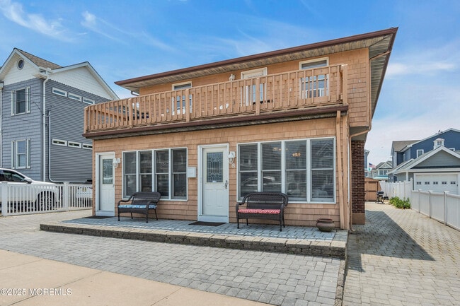 8 President Ave in Lavallette, NJ - Building Photo - Building Photo