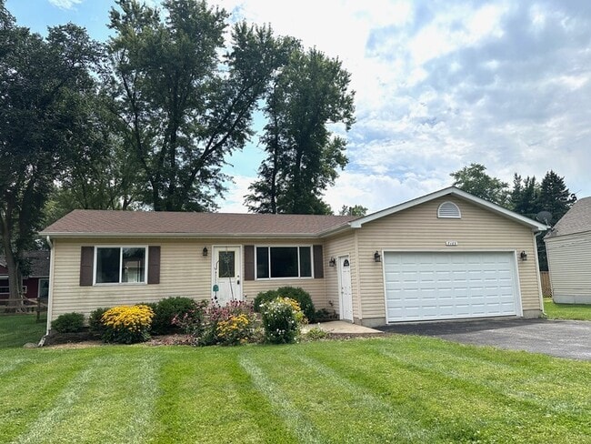 property at 7103 Hiawatha Dr