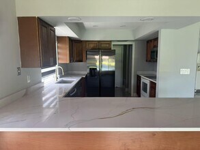 1600 SW 72nd Ave in Plantation, FL - Building Photo - Building Photo