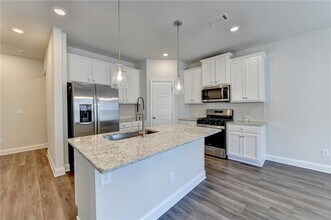 212 Station Overlook Dr in Auburn, GA - Building Photo - Building Photo