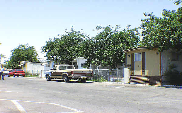 Conestoga Park in Phoenix, AZ - Building Photo