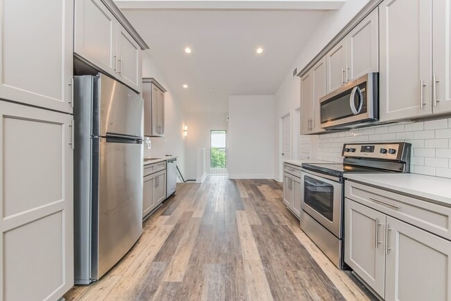 107 Ragin Lofts Aly in Lafayette, LA - Building Photo - Building Photo