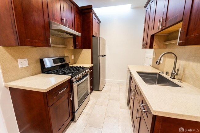 property at 139 Jasper Pl