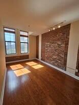315 New St, Unit 502 in Philadelphia, PA - Building Photo