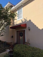 281 Valencia Cir in St. Petersburg, FL - Building Photo - Building Photo