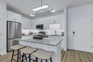 Cortland Belmar in Lakewood, CO - Building Photo