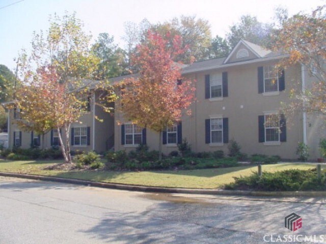 100 Downing Way in Athens, GA - Building Photo