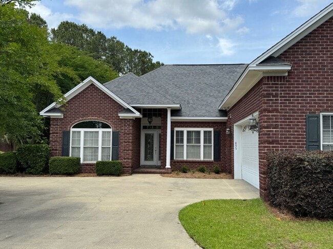 property at 895 W Glouchester Dr