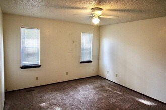 312 Falcon Ct in Norman, OK - Building Photo - Building Photo