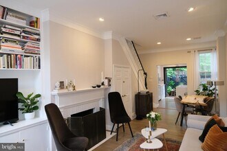 1337 28th St NW in Washington, DC - Building Photo - Building Photo