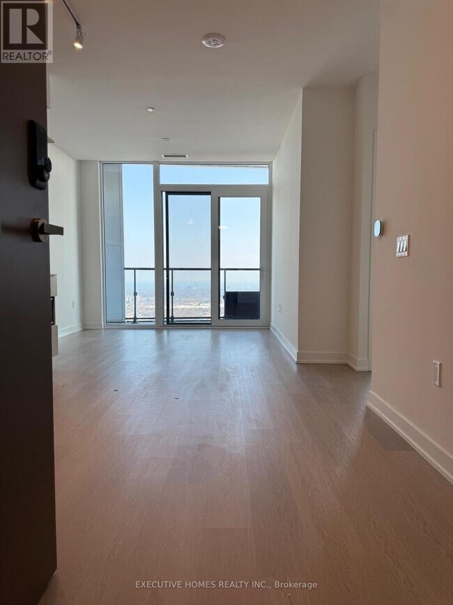 448 Burnhamthorpe Rd W in Mississauga, ON - Building Photo - Building Photo