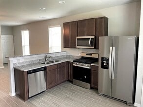 25439 Northpark Lake Dr in Porter, TX - Building Photo - Building Photo