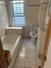 736 N Ada St in Chicago, IL - Foto de edificio - Building Photo