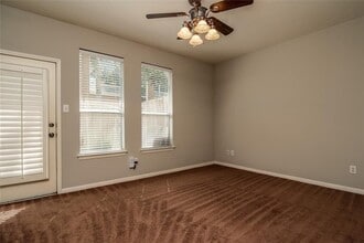 34 Waugh Dr in Houston, TX - Building Photo - Building Photo
