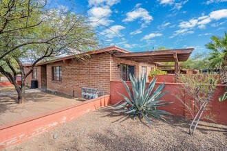 1316 N Howard Blvd in Tucson, AZ - Building Photo - Building Photo